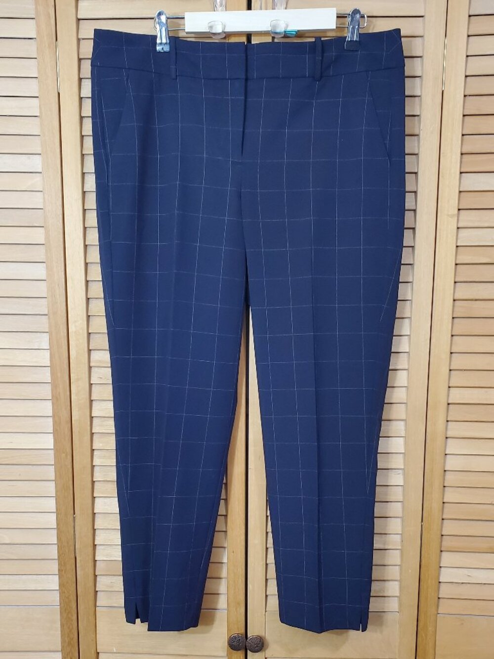 Chico's Fabulously Slimming Windowpane Check Ankle Pants Size 2 (12)